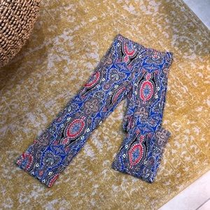 Flowy patterned pants